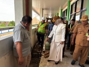 Wabup Sidoarjo Kembali Sidak Pembangunan SMPN 2 Prambon yang Molor
