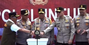 Wakapolri Komjen Pol. Dedi Prasetyo Tinjau Pemulihan Pasca-Bencana di Aceh dan Sumut: “Polri Hadir Hingga Masyarakat Benar-benar Bangkit”