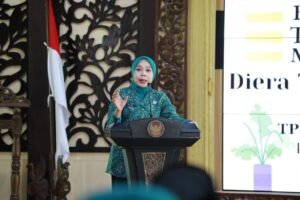 Ketua TP. PKK Kabupaten Sidoarjo Ajak Ibu-ibu Ciptakan Keluarga Tangguh di Era Digital