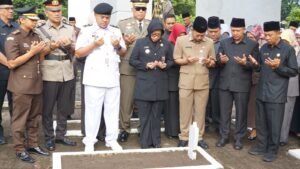 Harjasda ke-167, Wabup Sidoarjo dan Forkopimda Ziarah Makam Mantan Bupati dan Wakil Bupati Sidoarjo