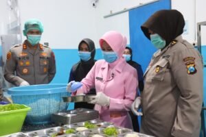 Kapolres Probolinggo Kota Tinjau Dapur SPPG Tongas, Pastikan Kesiapan MBG