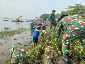 TNI bersama Forkopimda Boyolali Turun Tangan Bersihkan Waduk Cengklik, Wujudkan Kota ASRI dan Wisata Bebas Sampah