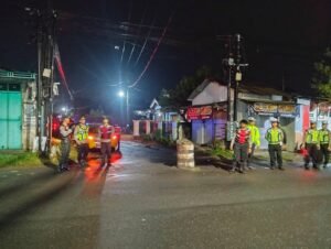 Jaga Kondusifitas Malam Hari,Polres Kediri kota Gelar Patroli Skala Besar Jelang Sahur Ramadhan 1447 H