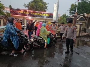 Polsek Tanggulangin Gelar Syukuran Purna Bhakti dan Berbagi Takjil di Bulan Ramadhan