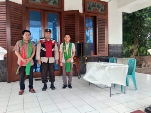 Polsek Krembung Amankan Ibadah Gereja Kristen Jawi Wetan