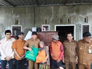 Rumah Rusak Diterjang Puting Beliung di Desa Pranti, Bupati Subandi Gerak Cepat Berikan Bantuan
