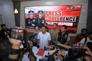 Polres Madiun Amankan Dua Tersangka Curanmor Modus Incar Motor di Persawahan dan Teras Rumah