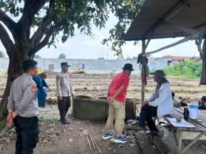 Polsek Prambon Cek Lahan Jagung di Desa Bulang