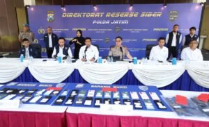 Polda Jatim Bongkar Sindikat Penipuan Online Modus Jual Beli Mobil, 11 Tersangka Diamankan