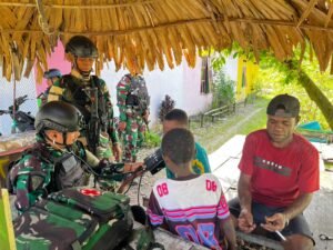 Hangatnya Pengabdian, TNI Hadir Membawa Harapan Kesehatan di Perbatasan