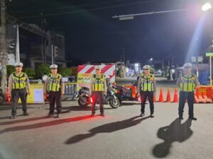 Satlantas polres Kediri Kota Gelar Pengaturan Lalu Lintas dan Patroli Harkamtibmas Guna Antisipasi Balap Liar