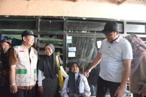 Bupati Subandi Minta Baznas Sidoarjo Segera Renovasi Empat RTLH di Desa Pabean