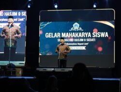 Bupati Subandi Ajak Orang Tua Perkuat Pengawasan Anak di Era Digital