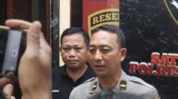 Polres Lumajang Amankan Dua Tersangka Pengedar Okerbaya, Sita Puluhan Ribu Butir Pil Logo Y