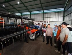 Bupati Subandi Serahkan Bantuan Alsintan, Dorong Modernisasi Pertanian dan Penguatan Ekonomi Desa