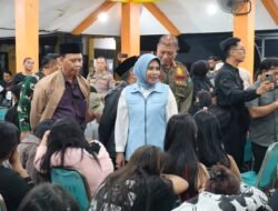 Wabup Sidoarjo Mimik Idayana Sidak PKL dan Tempat Karaoke di Kawasan Tol HK Jabon, Puluhan LC Didata dan Jalani Pemeriksaan HIV/AIDS