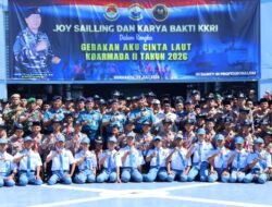 Tanamkan Cinta Laut, Kaskoarmada II Hadiri Pemberangkatan Joy Sailing dan Karya Bakti KKRI di KRI Surabaya-591