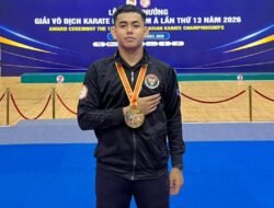 Membanggakan! Anak Bhabinkamtibmas Berdiri di Podium Tertinggi Kejuaraan Karate Asia Tenggara