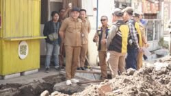 Sidak Pembangunan Jalan Bluru Kidul, Bupati Subandi Warning Proyek Harus Tepat Waktu