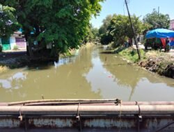 Kemarau, Pemkab Sidoarjo Terus Genjot Normalisasi Sungai dan Pembersihan Afvoer