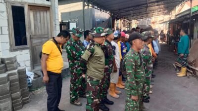 Danramil 03 Serengan Terjun Langsung & Semangati Satgas TMMD, Ormas, Warga Dalam Pengecoran Begesteng Sasaran Saluran Air