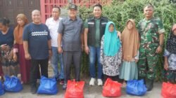 Bupati Sidoarjo Tinjau RTLH dan Serahkan Bantuan di Prambon
