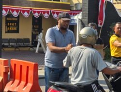 Polsek Waru Gelar Jumat Berkah, Bagikan Ratusan Paket Nasi dan Air Minum untuk Masyarakat