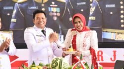 HUT Ke-81 RI di Sidoarjo, Bupati Subandi Serahkan Remisi dan Apresiasi Inovasi Pelayanan Polresta