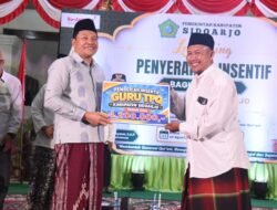 Serahkan Insentif Rp23 M untuk Ribuan Guru Ngaji, Bupati Subandi: Ayo Bareng-bareng Bangun Mental Fondasi Anak Kita