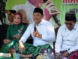 Hadiri Pengajian Maulid Bersama KH Anwar Zahid, Bupati Subandi: Mari Doakan Sidoarjo Makin Maju, Sejahtera, dan Berkah