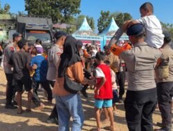 Polri Gelar Senam Trauma Healing untuk Bangkitkan Semangat Pengungsi Pascagempa