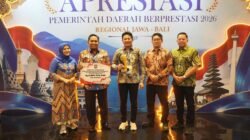Bupati Subandi Terima Penghargaan dari Mendagri atas Keberhasilan Pemkab Sidoarjo dalam Pengelolaan Sampah dan Lingkungan Asri