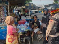 Polwan Polresta Sidoarjo Patroli di Kawasan GOR, Ajak Warga Jaga Kamtibmas Kondusif