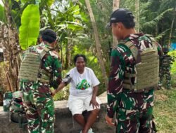 Wujud Kepedulian dan Kemanunggalan TNI: Satgas Yonif 645/GTY Berikan Pelayanan Kesehatan Keliling Bagi Warga Pedalaman