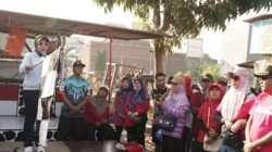 Ketua TP-PKK Sidoarjo Sriatun Subandi Berbaur dengan Ribuan Peserta Jalan Sehat di Desa Pabean