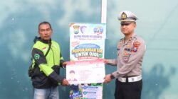 Sambut Hari Lalu Lintas Bhayangkara ke-71,Polres Mojokerto Berbagi Sembako Hingga SIM Gratis untuk Driver Ojol