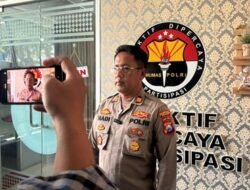 Polrestabes Surabaya Ungkap Komplotan Penukar Kartu ATM Lintas Daerah, Amankan 9 Tersangka