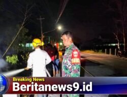 Asap Pekat Ganggu Warga, Babinsa Nogosari Sigap Bantu Padamkan Kebakaran Tumpukan Sampah
