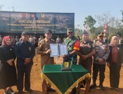 Ditandai Pemukulan Gong, TMMD Sengkuyung Tahap IV Di Giriwarno Resmi Dibuka  