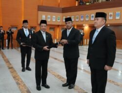Lantik Pejabat Eselon I dan Staf Khusus, Mendagri Tekankan Loyalitas, Integritas, dan Kinerja