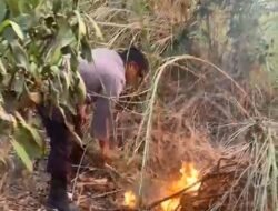 Polsek Buduran Gerak Cepat Tangani Kebakaran Lahan di Prasung