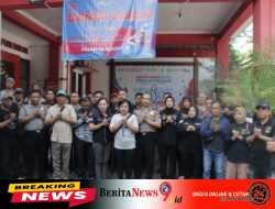Polresta Sidoarjo Bersama Wartawan dan Netizen Donorkan Darah Peringati 75 Tahun Humas Polri