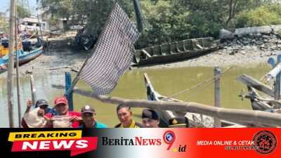 Polisi Bersama Masyarakat Kapolsek Sedati Kunjungi Kampung Nelayan Gisik Cemandi 