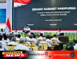 Hadiri Sidang Kabinet Paripurna, Mendagri Tito Simak Arahan Presiden soal Pentingnya Kekompakan