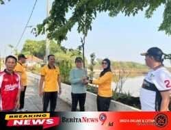Program SAS (Sidoarjo Asri Sejuk) Kapolsek Sedati Bagikan Bibit Pohon Buah di Desa Banjar Kemuning 