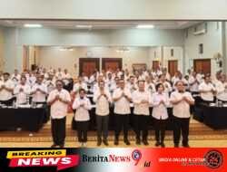 Tingkatkan Profesionalisme Polri, Kabidkum Polda Jatim Kombes Pol Taufan Dirgantoro Pimpin Bimtek Bidang Hukum 2026